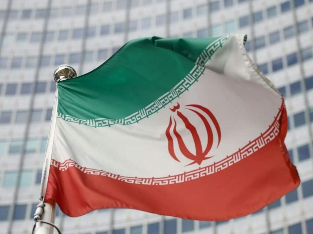 لوفیگارو: ایران لغو تحریم های آمریکا را راستی آزمایی می کند
